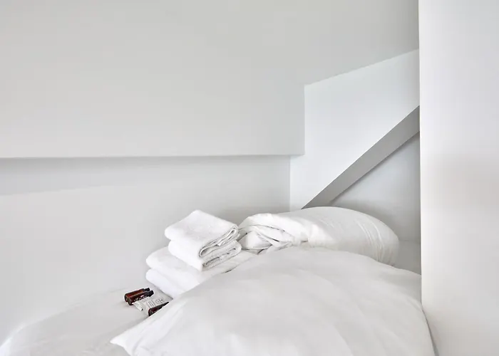 Modern Studio-faubourg Saint-honore * Paris