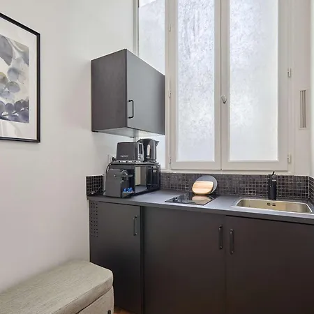 Modern Studio-faubourg Saint-honore